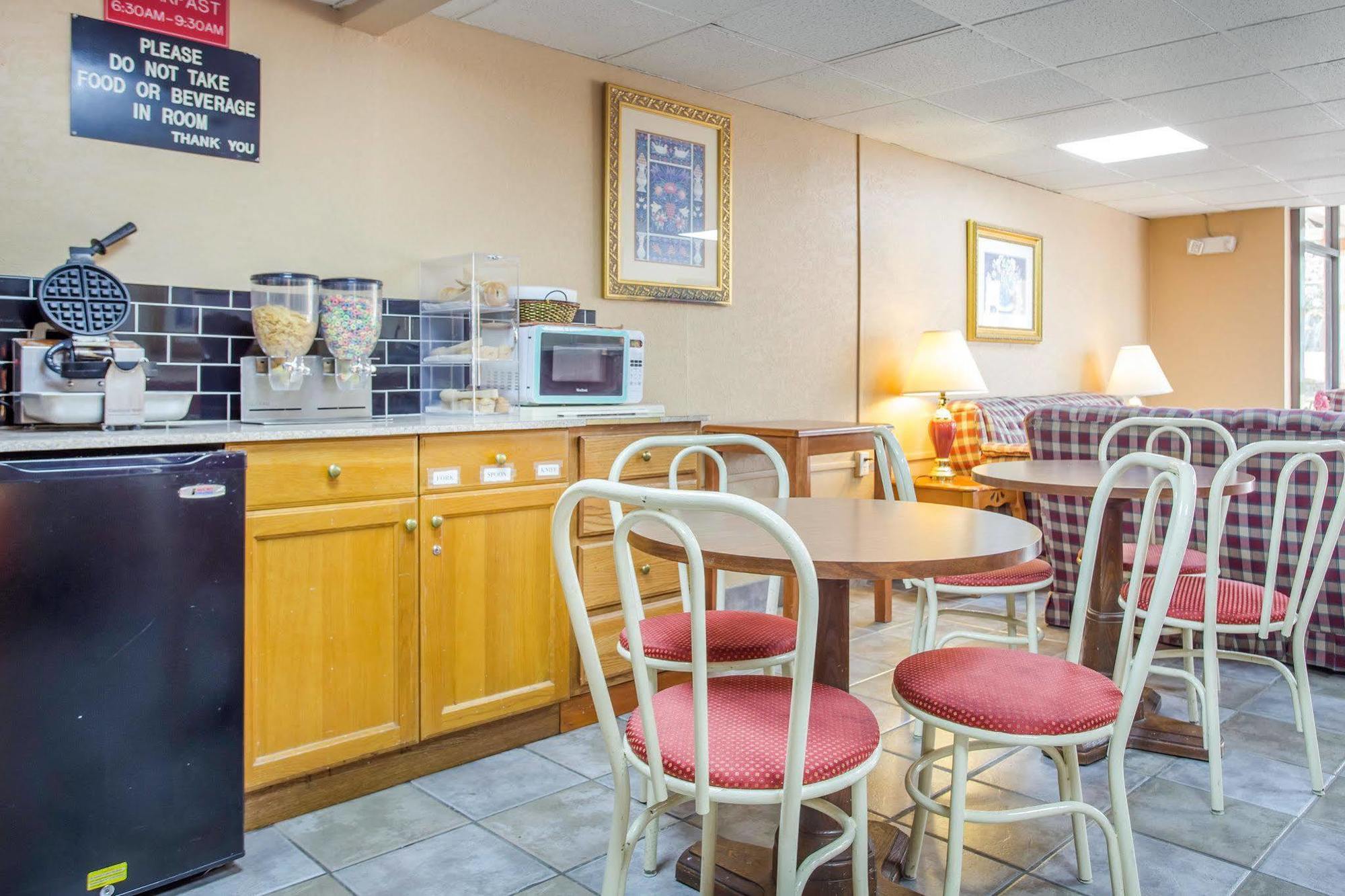 Rodeway Inn Stone Mountain Tucker Luaran gambar